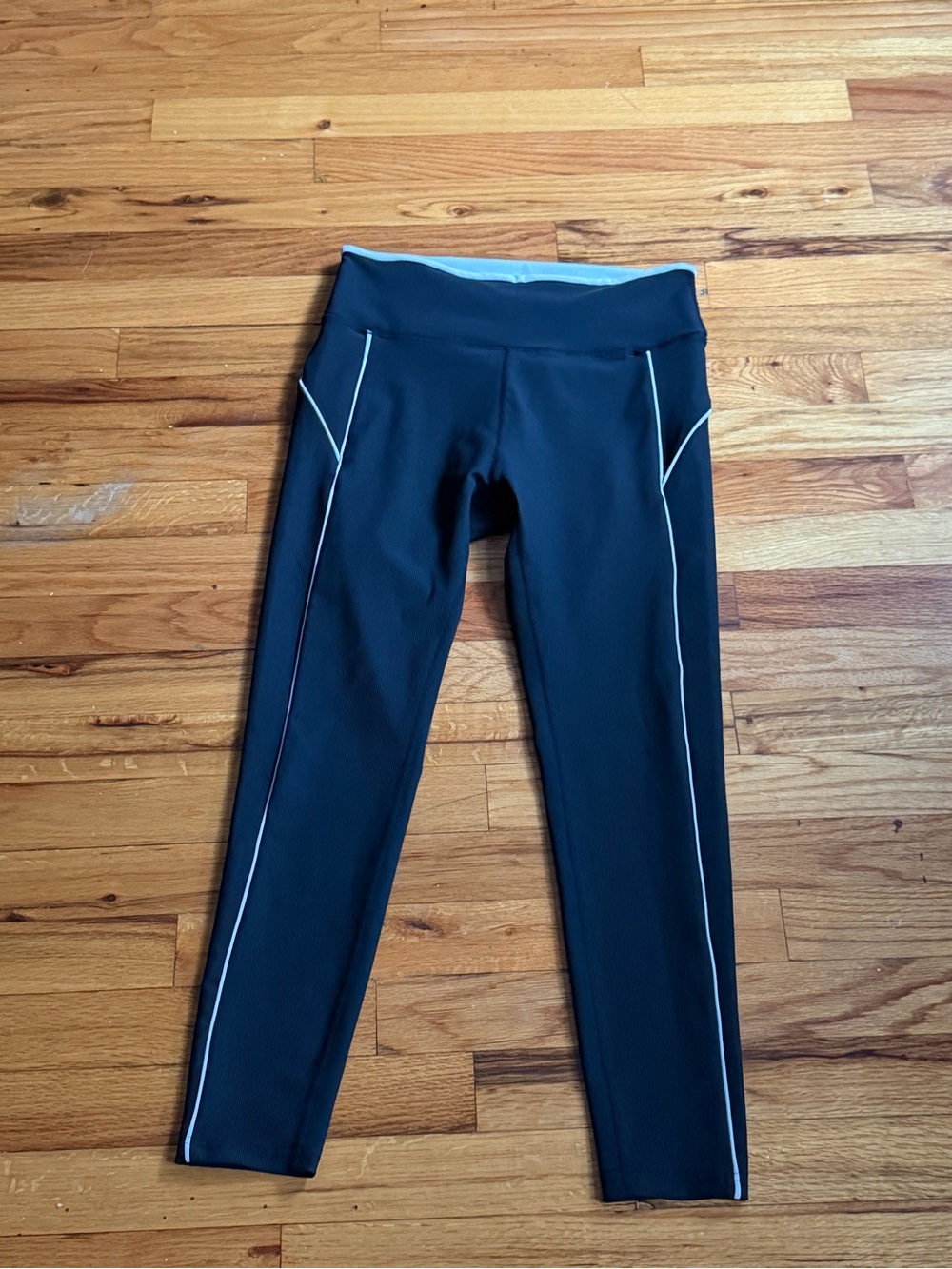 WILO Women’s High-Waist Performance Leggings – Size Large – Black - Picture 3 of 7